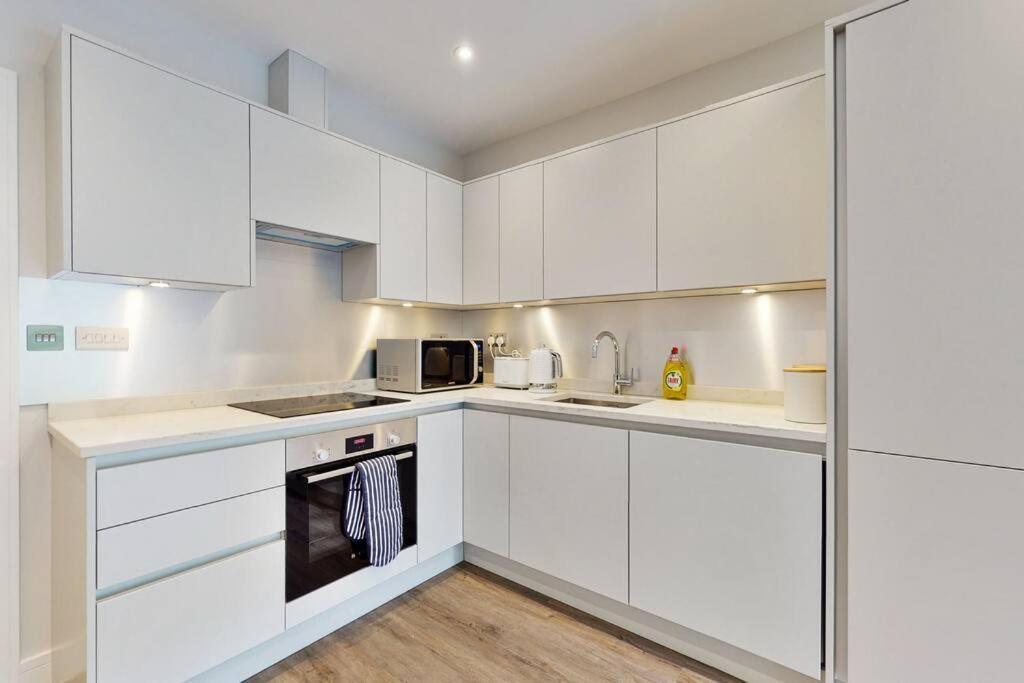 Elegant 2Bed Flat 10Min To Wimbledon Tennis Courts Londres Exterior foto